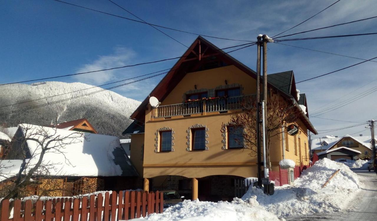 Penzion Serafin Ruzomberok Exteriér fotografie